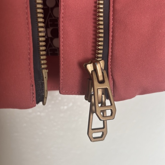 Body Glove Hooded Ski Jacket - Picture 8 of 17